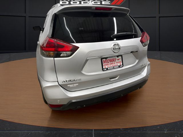 Used 2019 Nissan Rogue SV AWD/4WD image 6