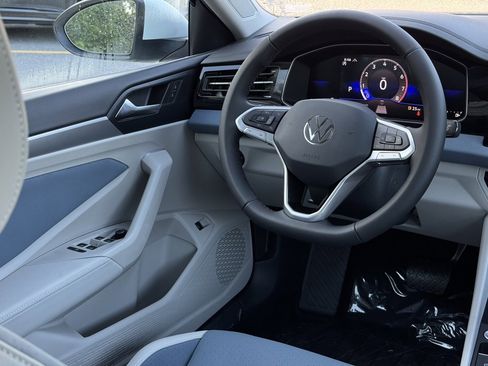 New 2025 Volkswagen Jetta SE image 24