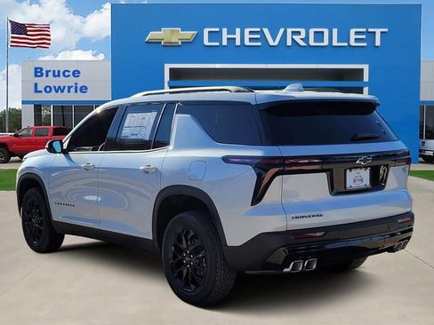 New 2026 Chevrolet Traverse LT w/ Midnight/Sport Edition image 3