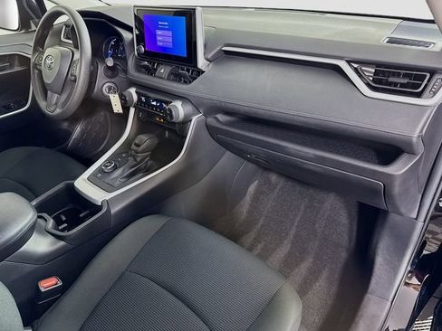 Certified 2024 Toyota RAV4 LE AWD/4WD image 30