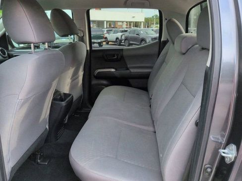 Used 2022 Toyota Tacoma SR5 w/ Technology Package RWD image 13