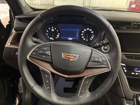Used 2024 Cadillac XT5 Premium Luxury w/ Technology Package image 15