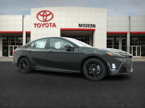 New 2026 Toyota Camry SE image 28