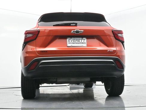 Used 2024 Chevrolet Trax RS w/ Driver Confidence Package FWD image 45