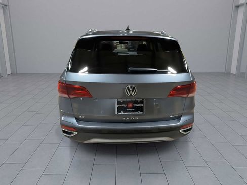 Used 2022 Volkswagen Taos SE image 7