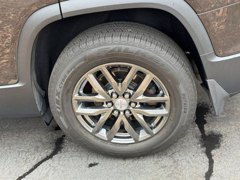 Used 2017 GMC Acadia SLT image 5