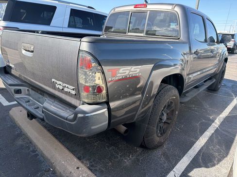 Used 2015 Toyota Tacoma PreRunner w/ SR5 Package image 8