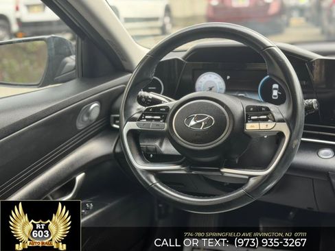 Used 2022 Hyundai Elantra SEL w/ Convenience Package image 15