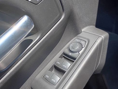 Used 2020 GMC Sierra 1500 4x4 Crew Cab w/ Sierra Value Package image 13