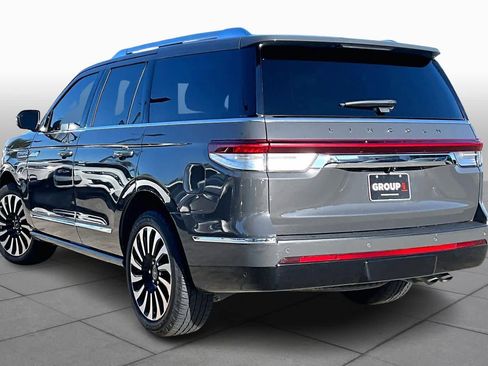 Used 2022 Lincoln Navigator Black Label image 11