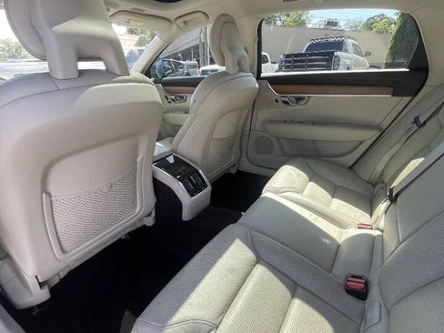 Used 2018 Volvo S90 T6 Inscription w/ Convenience Package AWD/4WD image 10