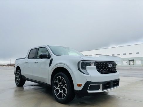 New 2026 Ford Maverick Lariat image 8