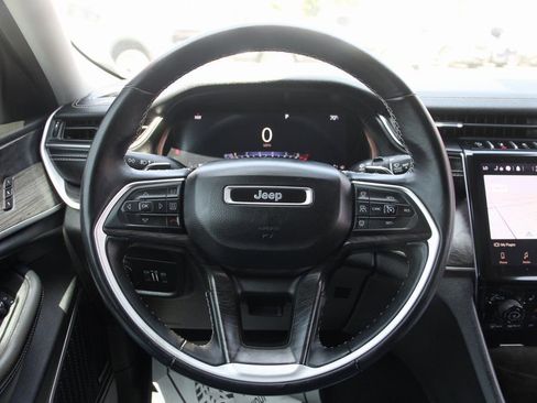 Used 2021 Jeep Grand Cherokee L Limited AWD/4WD image 23