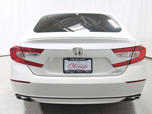 Used 2019 Honda Accord Sport image 12