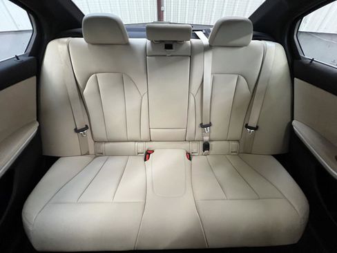 Used 2021 BMW 330i xDrive Sedan w/ Convenience Package image 33