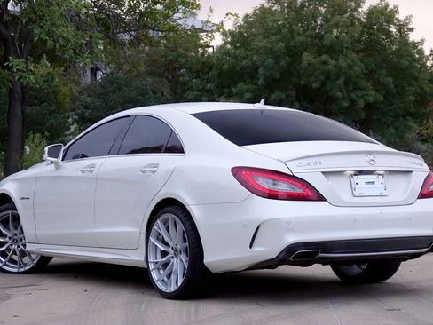Used 2015 Mercedes-Benz CLS 400 image 4