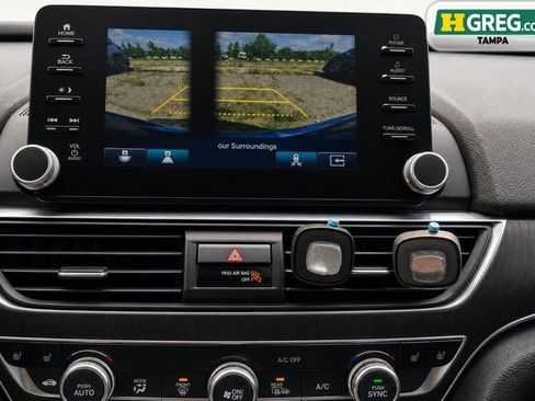 Used 2022 Honda Accord Touring image 14