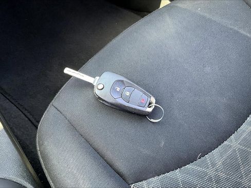 Used 2020 Chevrolet Spark LT image 11