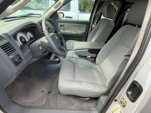 Used 2005 Dodge Dakota SLT w/ Sport Appearance Group RWD image 9