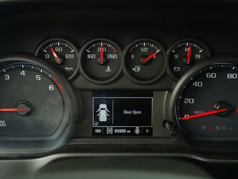 Used 2019 Chevrolet Silverado 1500 Custom Trail Boss w/ Custom Convenience Package image 29