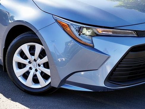 Used 2024 Toyota Corolla LE FWD image 4