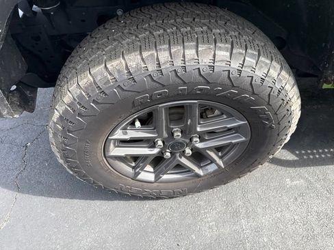 Used 2025 Jeep Wrangler Unlimited Sport AWD/4WD image 10