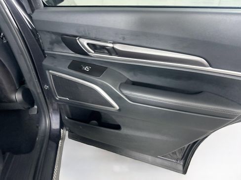 Used 2025 Kia Telluride S image 31