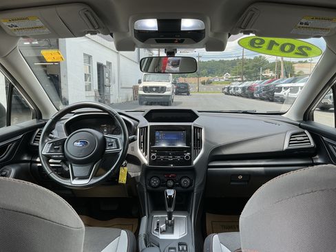 Used 2019 Subaru Crosstrek 2.0i Premium w/ Eyesight System AWD/4WD image 11