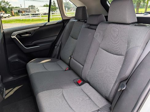 Used 2023 Toyota RAV4 XLE AWD/4WD image 17
