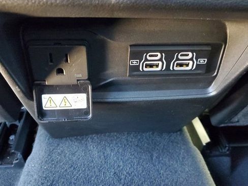 Used 2023 Jeep Grand Cherokee Altitude image 18