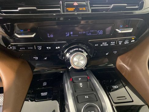 Used 2023 Acura MDX w/ Technology Package AWD/4WD image 24