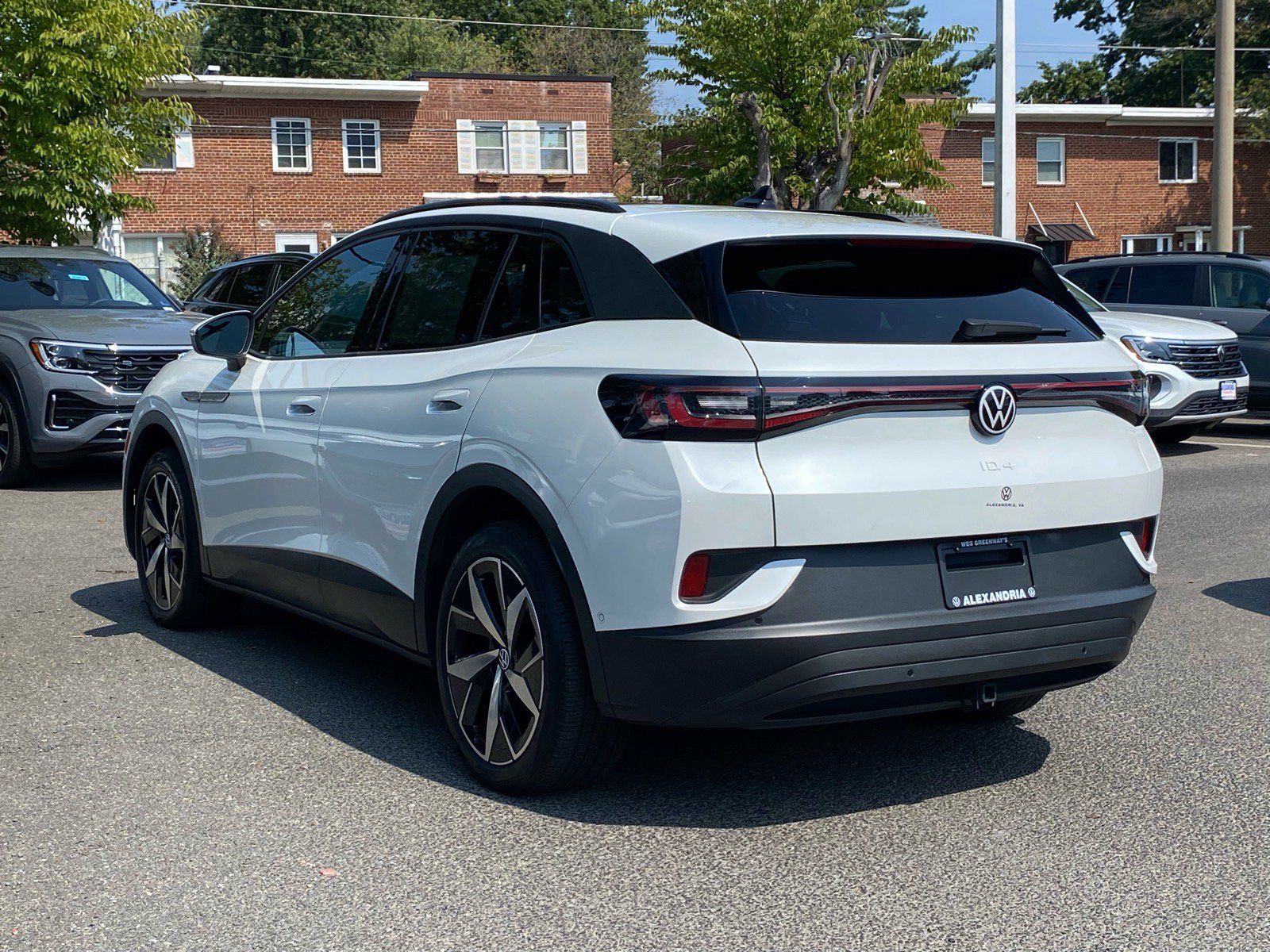 Used 2023 Volkswagen ID.4 Pro S AWD/4WD image 5