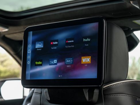 Used 2025 Cadillac Escalade V w/ LPO, Floor Liner Package image 90