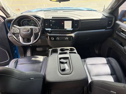 Used 2022 GMC Sierra 1500 Elevation RWD image 10