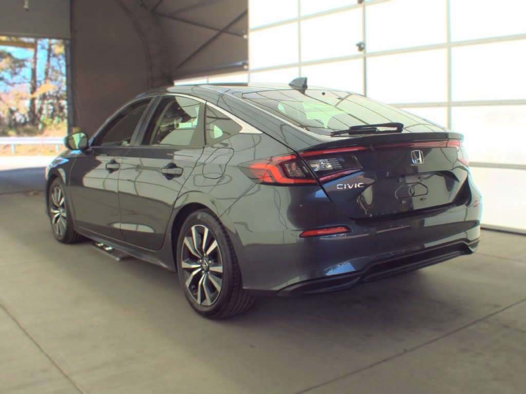 Used 2023 Honda Civic EX-L image 3
