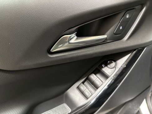 New 2026 Chevrolet Equinox LT w/ Safety and Technology Package AWD/4WD image 21