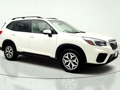 Used 2021 Subaru Forester Premium AWD/4WD image 3