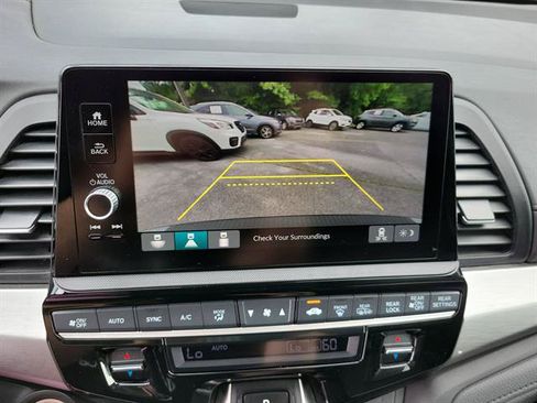 Used 2025 Honda Odyssey EX-L image 13