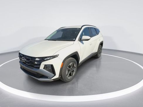 Certified 2025 Hyundai Tucson SEL image 4
