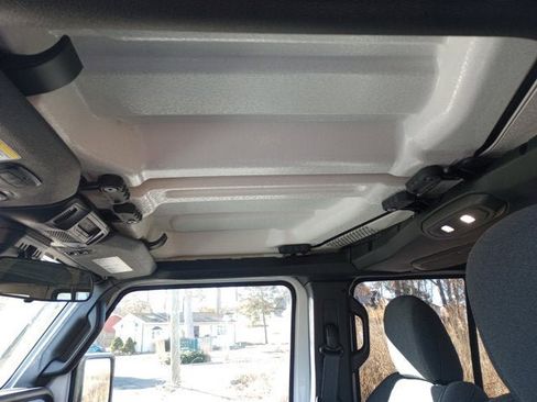 New 2025 Jeep Wrangler Sport S image 19