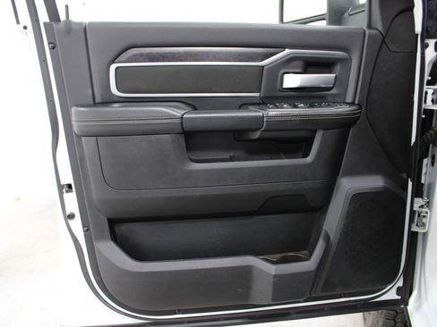 Used 2024 RAM 2500 Big Horn image 22