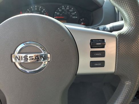 Used 2021 Nissan Frontier SV w/ Midnight Edition Floor Mats image 22