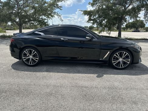Used 2019 INFINITI Q60 3.0t Luxe RWD image 7