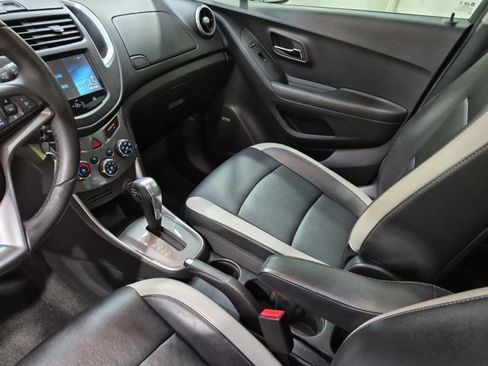 Used 2016 Chevrolet Trax LTZ w/ Midnight Edition AWD/4WD image 25