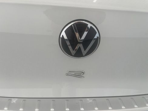 Certified 2024 Volkswagen Golf R w/ MDO Package image 5