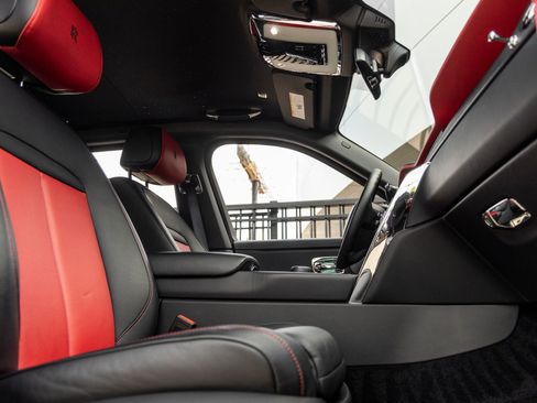 Certified 2023 Rolls-Royce Cullinan w/ Dark Exterior Package AWD/4WD image 52