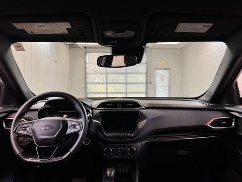 Used 2022 Chevrolet TrailBlazer RS w/ Convenience Package FWD image 24