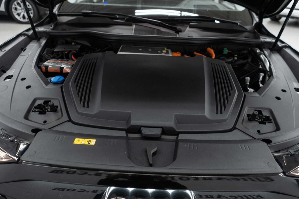 Used 2024 Audi Q8 e-tron Prestige w/ Prestige Package AWD/4WD image 42