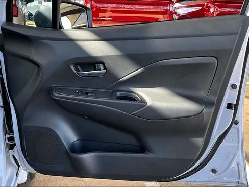 Used 2024 Nissan Versa SV w/ Electronics Package image 24