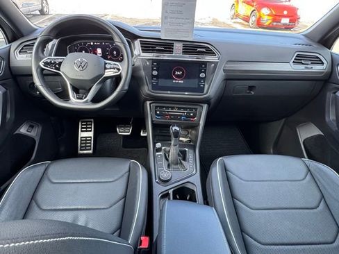 Used 2022 Volkswagen Tiguan SEL R-Line image 14